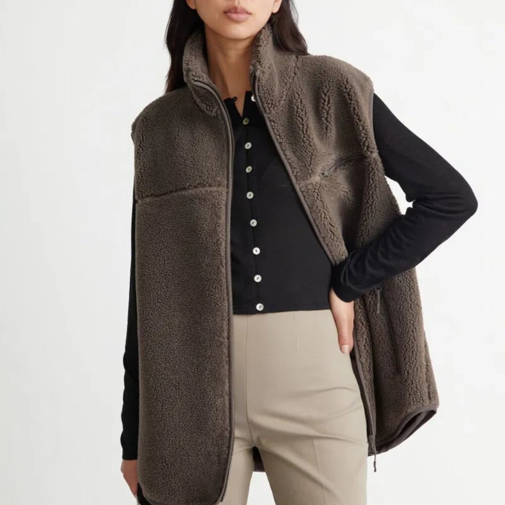 & Other Stories Brown Sherpa Vest Size Small